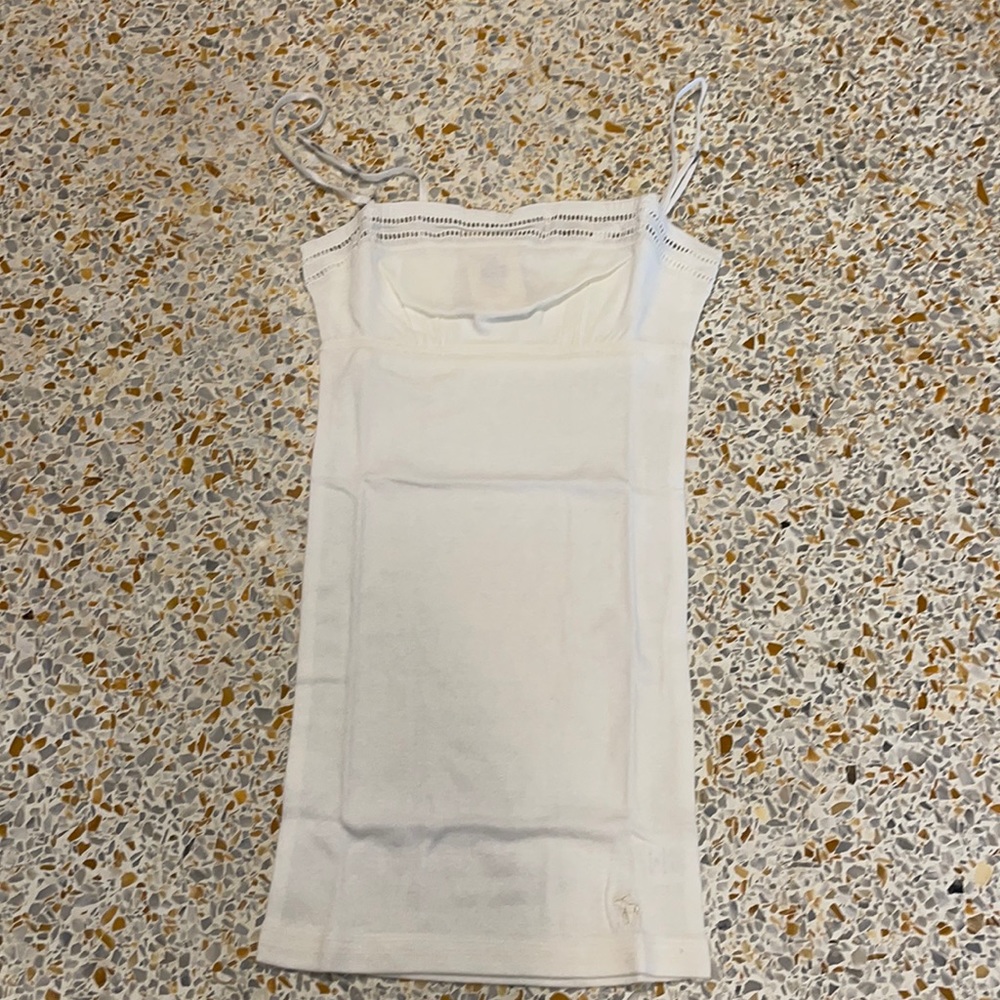Abercrombie white top XS